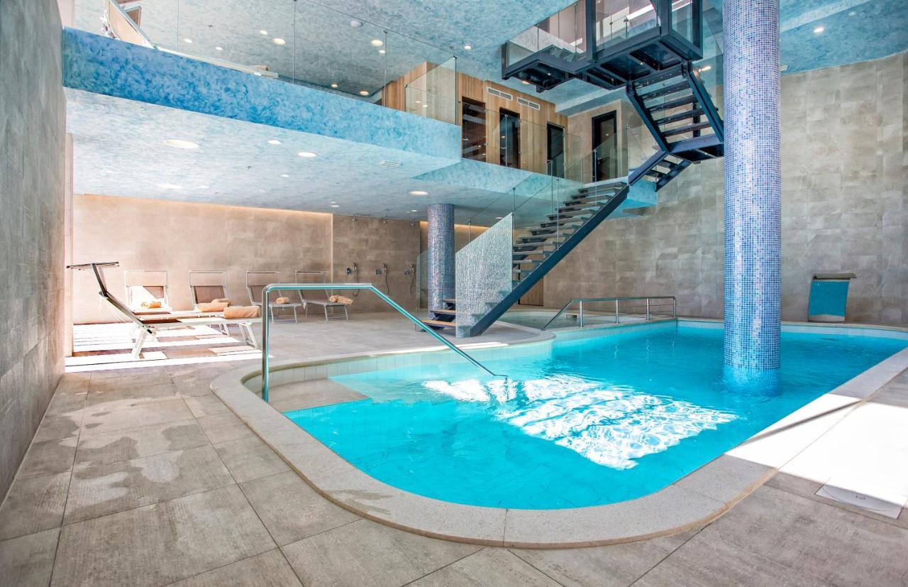 Hotel Plaza Duće Екстериор снимка