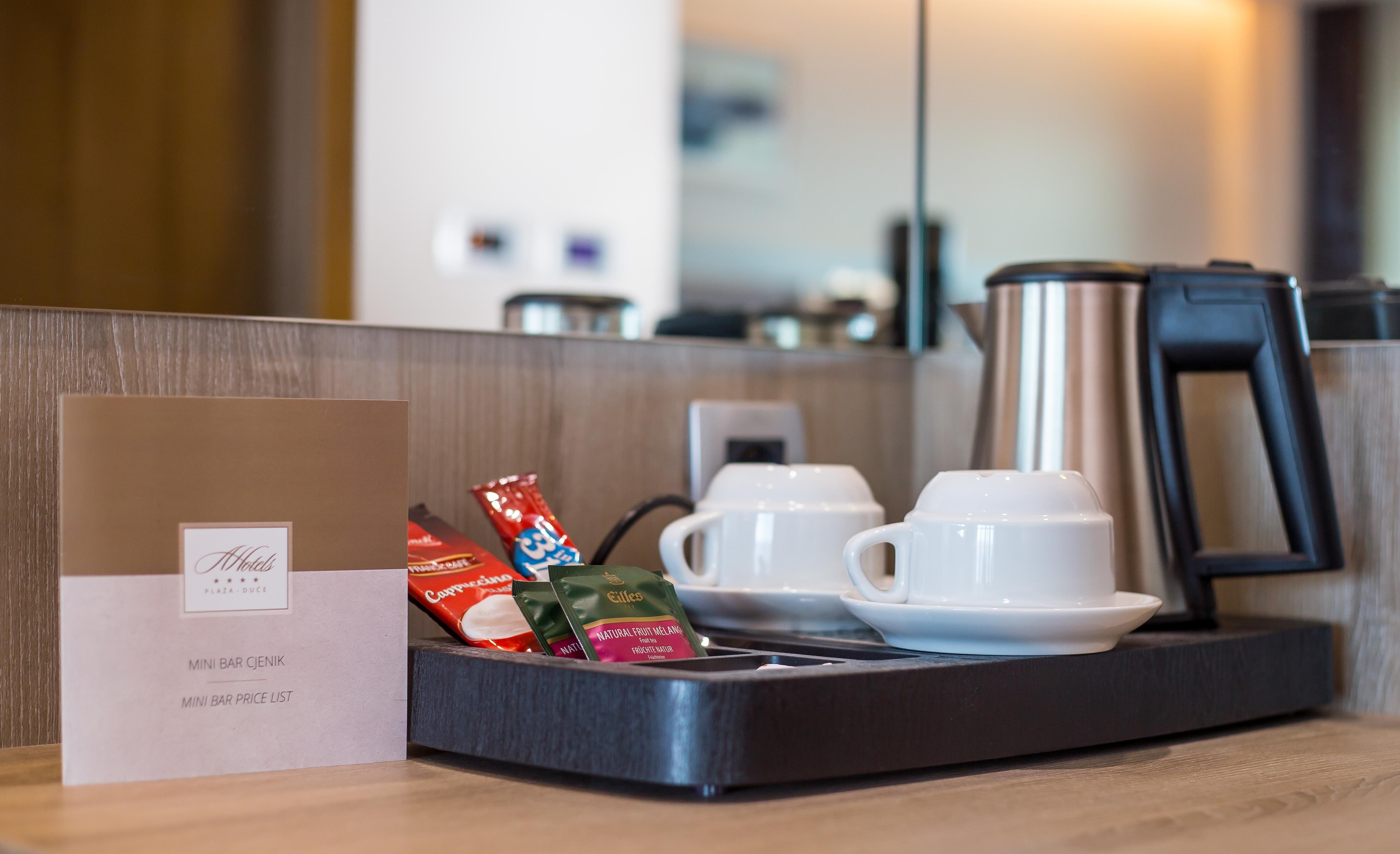 Hotel Plaza Duće Екстериор снимка
