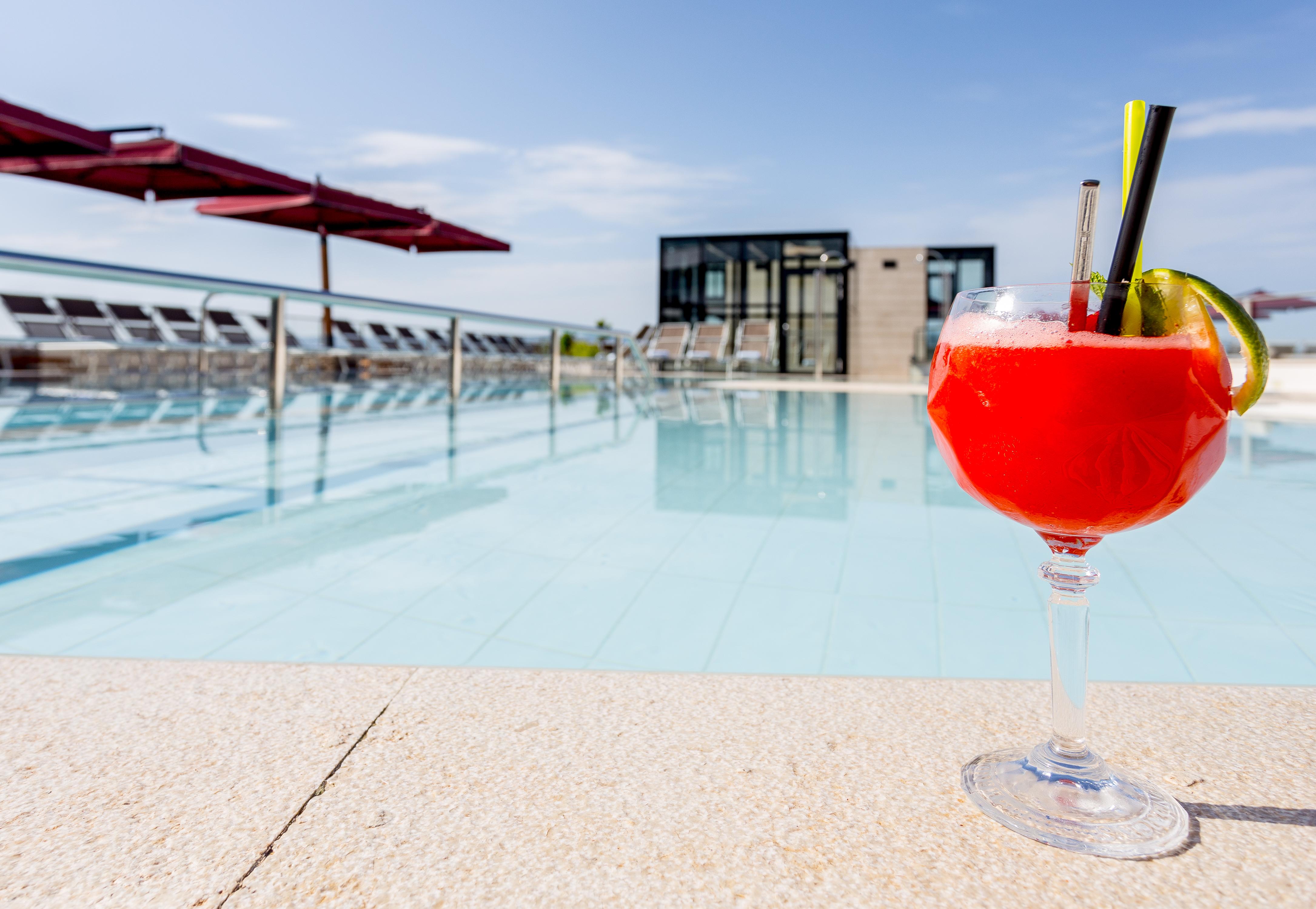 Hotel Plaza Duće Екстериор снимка