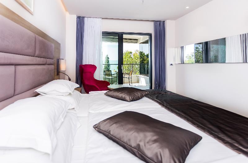 Hotel Plaza Duće Екстериор снимка